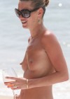 Image sample from Celebs Private Scenes