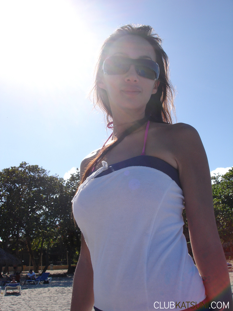 Club Katsuni picture sample number 4